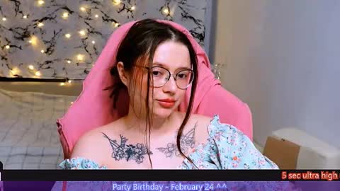 Hanna online show from February 2025 02:07:02 AM