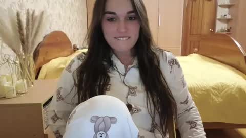 Snapshot of me_lissa_sun chatting on February 2025 04:46:02 AM Melissa online show from February 2025 04:46:02 AM