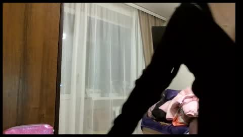 Snapshot of meadoweyes_ chatting on December 2025 06:27:02 PM meadoweyes_ online show from December 2025 06:27:02 PM