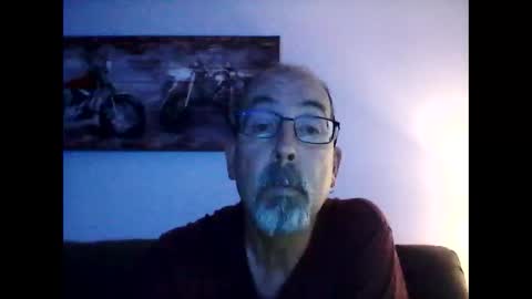Snapshot of meathome3 chatting on December 2024 03:33:02 PM me at home online show from December 2024 03:33:02 PM