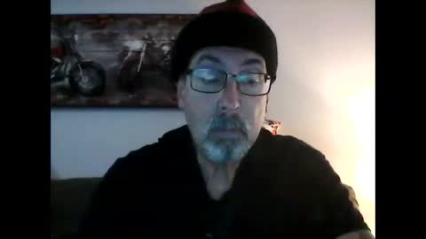 Snapshot of meathome3 chatting on December 2024 01:11:02 PM me at home online show from December 2024 01:11:02 PM
