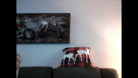 Snapshot of meathome3 chatting on December 2024 01:21:01 PM me at home online show from December 2024 01:21:01 PM