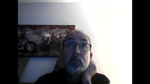 Snapshot of meathome3 chatting on January 2025 01:40:01 PM me at home online show from January 2025 01:40:01 PM
