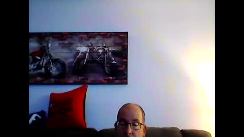 Snapshot of meathome3 chatting on November 2025 05:11:01 PM me at home online show from November 2025 05:11:01 PM