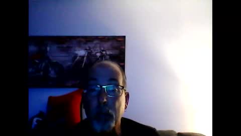 Snapshot of meathome3 chatting on November 2025 04:12:01 AM me at home online show from November 2025 04:12:01 AM