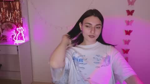 Snapshot of medina_andress chatting on March 2025 04:22:01 PM Dina online show from March 2025 04:22:01 PM