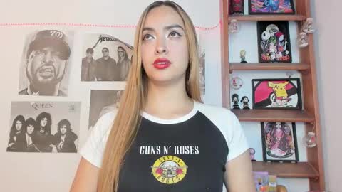 Emily online show from October 2025 07:10:02 PM