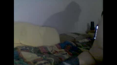 Snapshot of megaloxuan chatting on November 2025 09:24:01 PM Rockloud online show from November 2025 09:24:01 PM