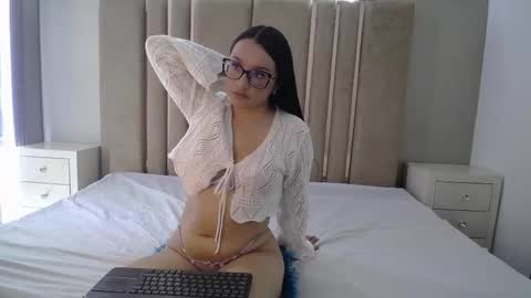 Megan3 online show from October 2025 02:13:02 PM