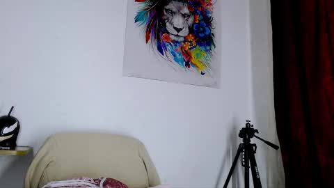 Snapshot of megan_cat chatting on November 2025 12:59:03 PM megan_cat online show from November 2025 12:59:03 PM