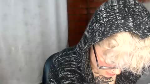 Snapshot of megan_coop3r_ chatting on July 2026 06:39:01 AM Megan and sophi online show from July 2026 06:39:01 AM