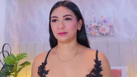 Snapshot of megan_cruzgb chatting on July 2026 12:31:01 PM Carolina Paez online show from July 2026 12:31:01 PM