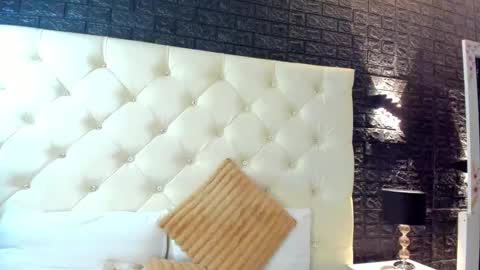     online show from March 2025 02:59:02 PM