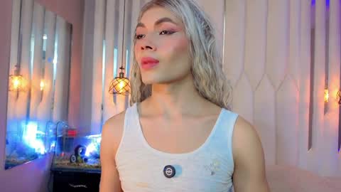 Snapshot of megan_do_santos chatting on June 2026 07:49:02 PM megan do santos online show from June 2026 07:49:02 PM