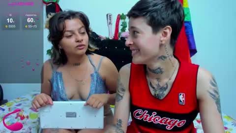 Snapshot of megan_gian_fox chatting on February 2025 04:04:02 AM Megan and Gian online show from February 2025 04:04:02 AM