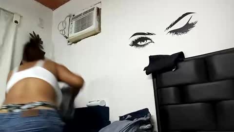 megan_greyxx online show from November 2025 01:27:02 AM