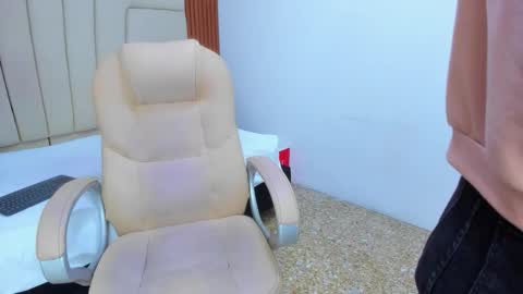 Megan online show from March 2026 11:32:02 PM