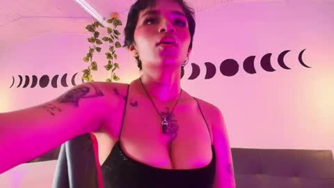Snapshot of megan_hottts chatting on January 2026 02:08:01 PM megan_hottts online show from January 2026 02:08:01 PM