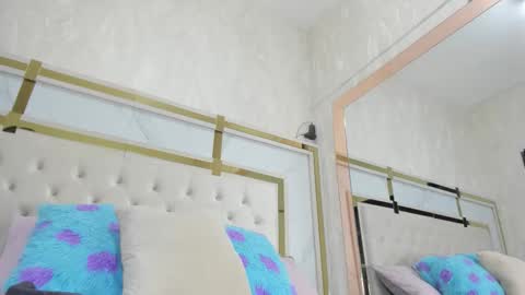 megan online show from November 2025 03:05:01 AM