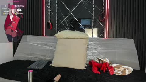 Megan Siner online show from April 2026 12:16:02 PM