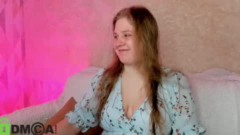 Snapshot of megan_violer chatting on November 2025 05:35:02 PM Megan Mon Fri 1600-2200pm Tue Wen Sat 0900-1600pm online show from November 2025 05:35:02 PM