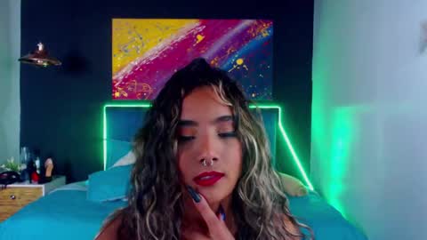 Snapshot of meganadriels96 chatting on January 2025 10:19:01 PM M E G A N online show from January 2025 10:19:01 PM