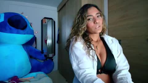 Snapshot of meganadriels96 chatting on November 2025 04:47:01 AM M E G A N online show from November 2025 04:47:01 AM