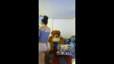 Snapshot of meganhotcurvy chatting on February 2026 03:21:01 PM meganhotcurvy online show from February 2026 03:21:01 PM