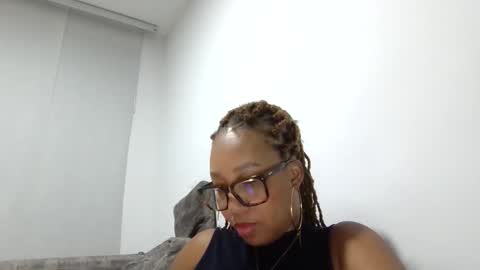 Snapshot of meganhotxx2 chatting on April 2026 01:06:02 AM megan online show from April 2026 01:06:02 AM