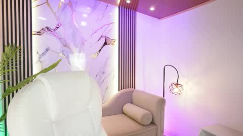 Megan Lowell online show from December 2025 07:08:02 PM