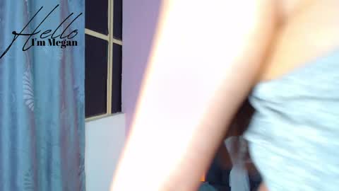 Snapshot of megann_abby chatting on December 2024 04:20:02 AM Im Megan Please do not demand a show without first tiping Thank you online show from December 2024 04:20:02 AM