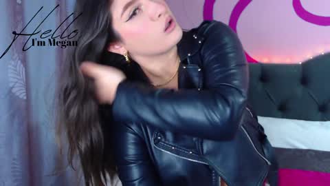 Snapshot of megann_abby chatting on December 2024 06:37:02 AM Im Megan Please do not demand a show without first tiping Thank you online show from December 2024 06:37:02 AM