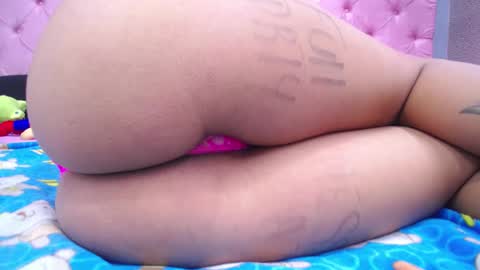 Snapshot of megann_boobs chatting on January 2025 09:26:01 PM Megan online show from January 2025 09:26:01 PM