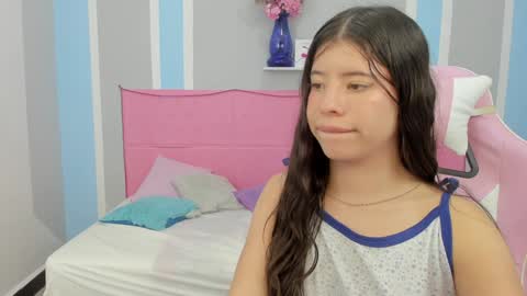 Snapshot of meganqueen2 chatting on January 2025 07:18:01 PM Megan Queen online show from January 2025 07:18:01 PM