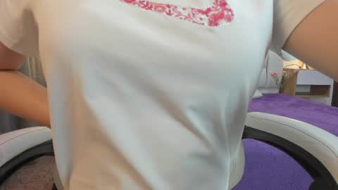 Megan Queen online show from April 2026 12:38:02 PM