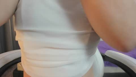 Snapshot of meganqueen2 chatting on July 2026 12:22:02 PM Megan Queen online show from July 2026 12:22:02 PM
