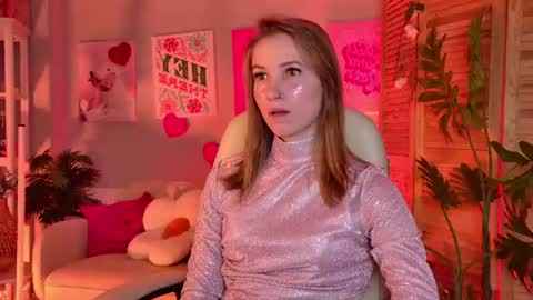 Snapshot of meganrodgers chatting on June 2026 05:35:02 PM megan online show from June 2026 05:35:02 PM