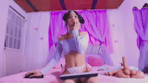 Snapshot of meganrouss7 chatting on September 2025 10:59:02 AM Megan online show from September 2025 10:59:02 AM