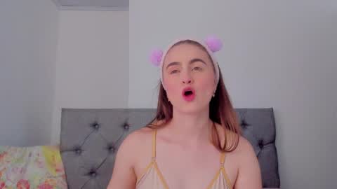 Snapshot of meganysammy chatting on April 2026 07:27:02 PM megansammy online show from April 2026 07:27:02 PM