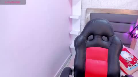 M E G A N  online show from December 2025 03:02:02 AM