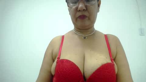 Snapshot of megatitsxxx chatting on December 2024 11:33:02 AM milfpleasure online show from December 2024 11:33:02 AM