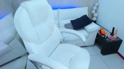 Snapshot of meggan_07 chatting on January 2025 09:39:01 AM meggan online show from January 2025 09:39:01 AM