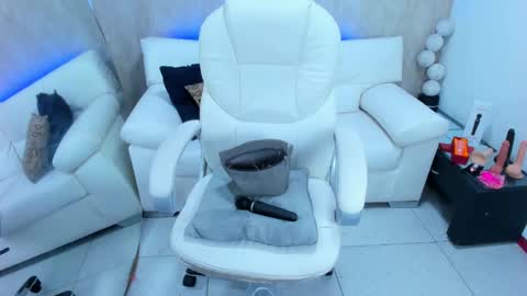 Snapshot of meggan_07 chatting on January 2025 04:36:02 AM meggan online show from January 2025 04:36:02 AM