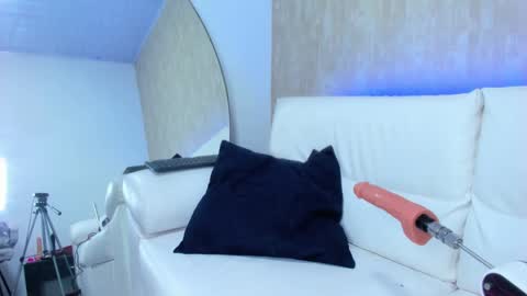 Snapshot of meggan_07 chatting on January 2025 04:14:02 AM meggan online show from January 2025 04:14:02 AM