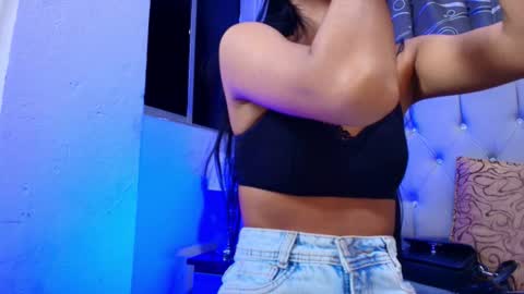 Snapshot of meggan_07 chatting on October 2025 04:04:02 AM meggan online show from October 2025 04:04:02 AM