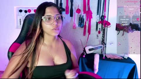 Snapshot of meggan_greey chatting on February 2025 11:38:02 PM Your best slave online show from February 2025 11:38:02 PM