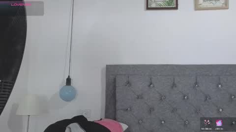 Meghan  online show from November 2025 08:30:02 PM