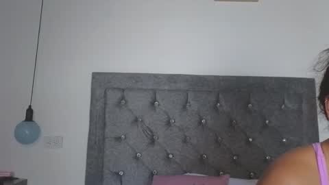 Meghan  online show from November 2025 07:52:02 PM