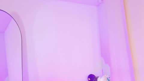 Snapshot of meghanallen_ chatting on November 2025 08:41:02 PM meghanallen_ online show from November 2025 08:41:02 PM