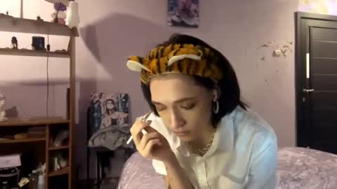 Megan online show from November 2025 12:16:02 PM